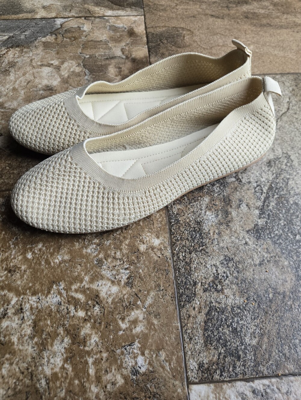 Shein Women's Cream Ballet Flats Size 8.5